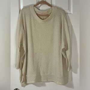 Oversized ivory sweater medium